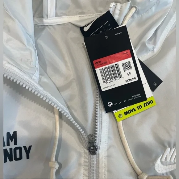 NWT Nike Rain Jacket men’s large